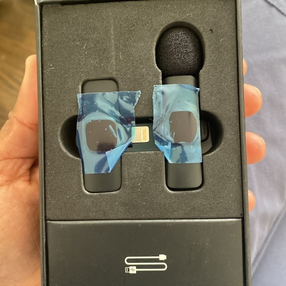 Wireless Lavalier Microphone - Picture 2 of 2